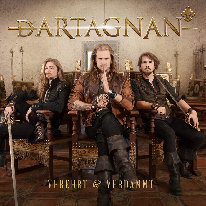 Verehrt und verdammt cover