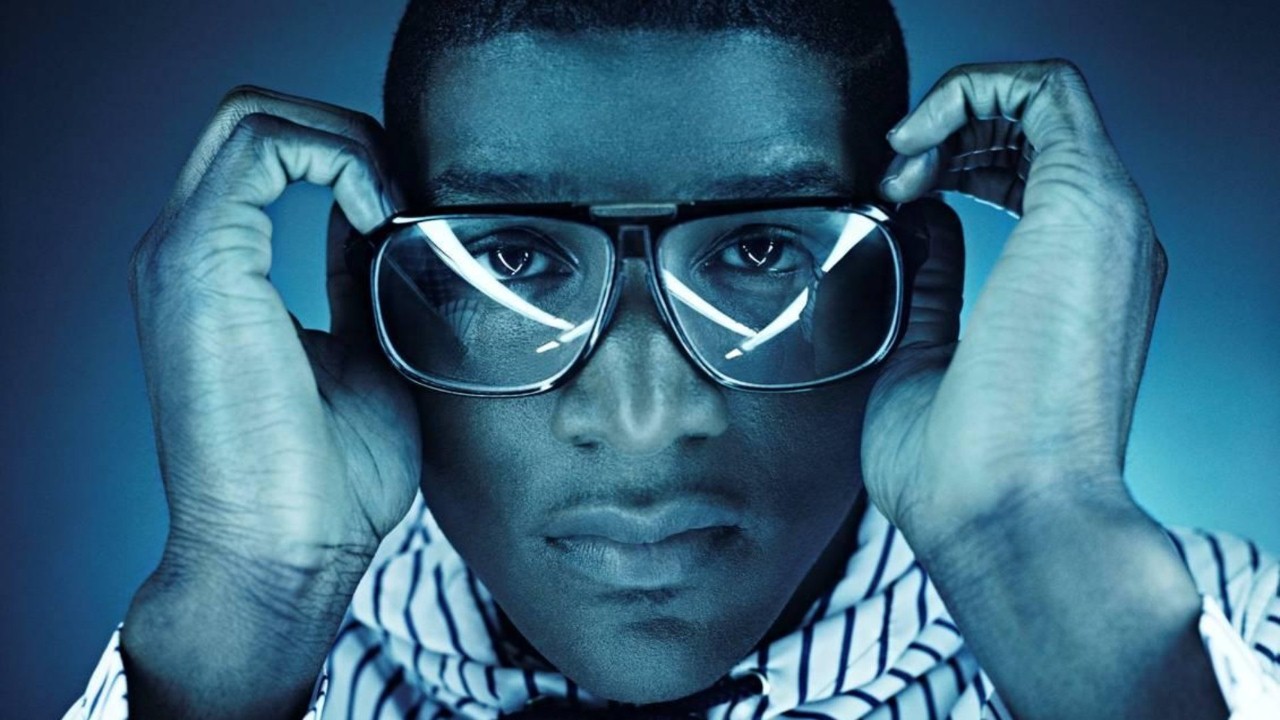 Header Banner Labrinth