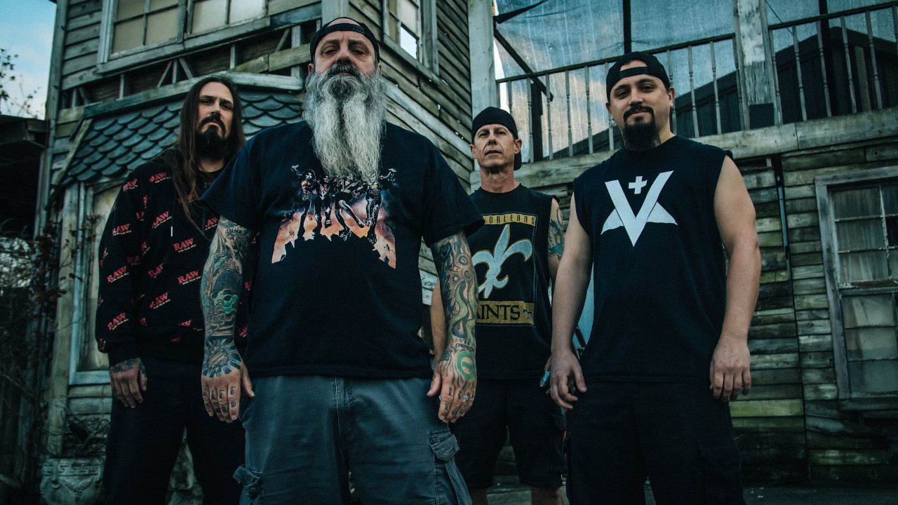 Crowbar — Photo