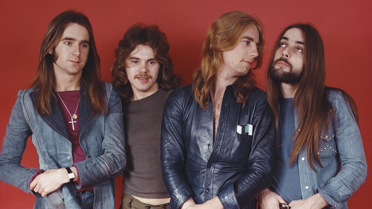 Header Banner Status Quo
