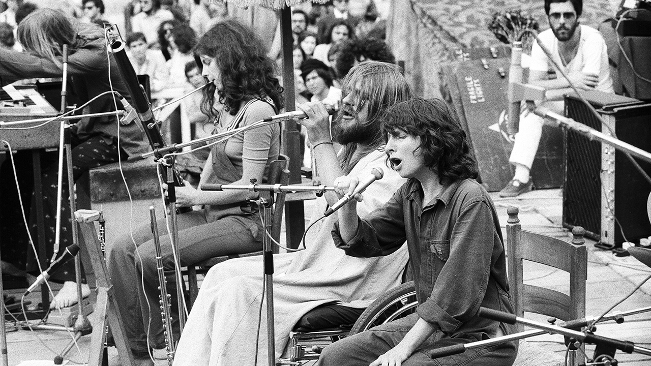Henry Cow — Photo