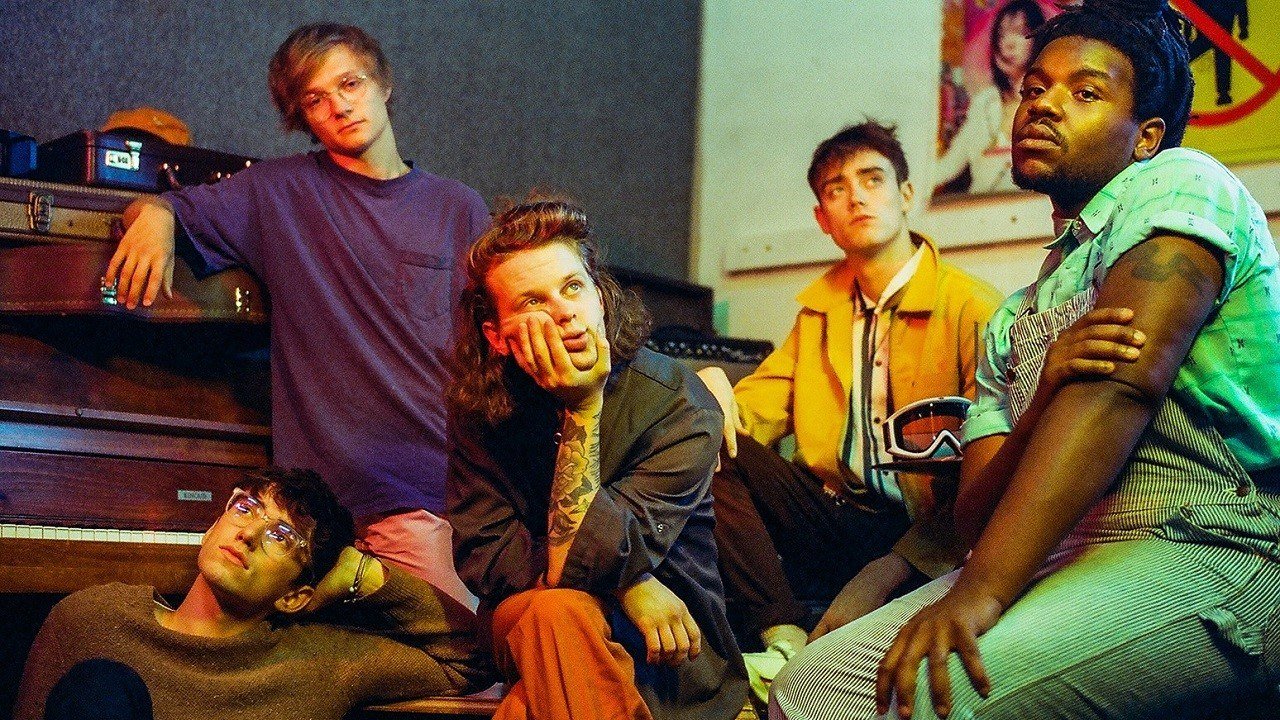 Header Banner Hippo Campus