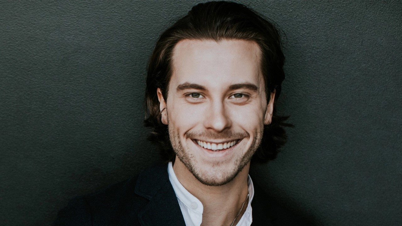 Header Banner Victor Crone