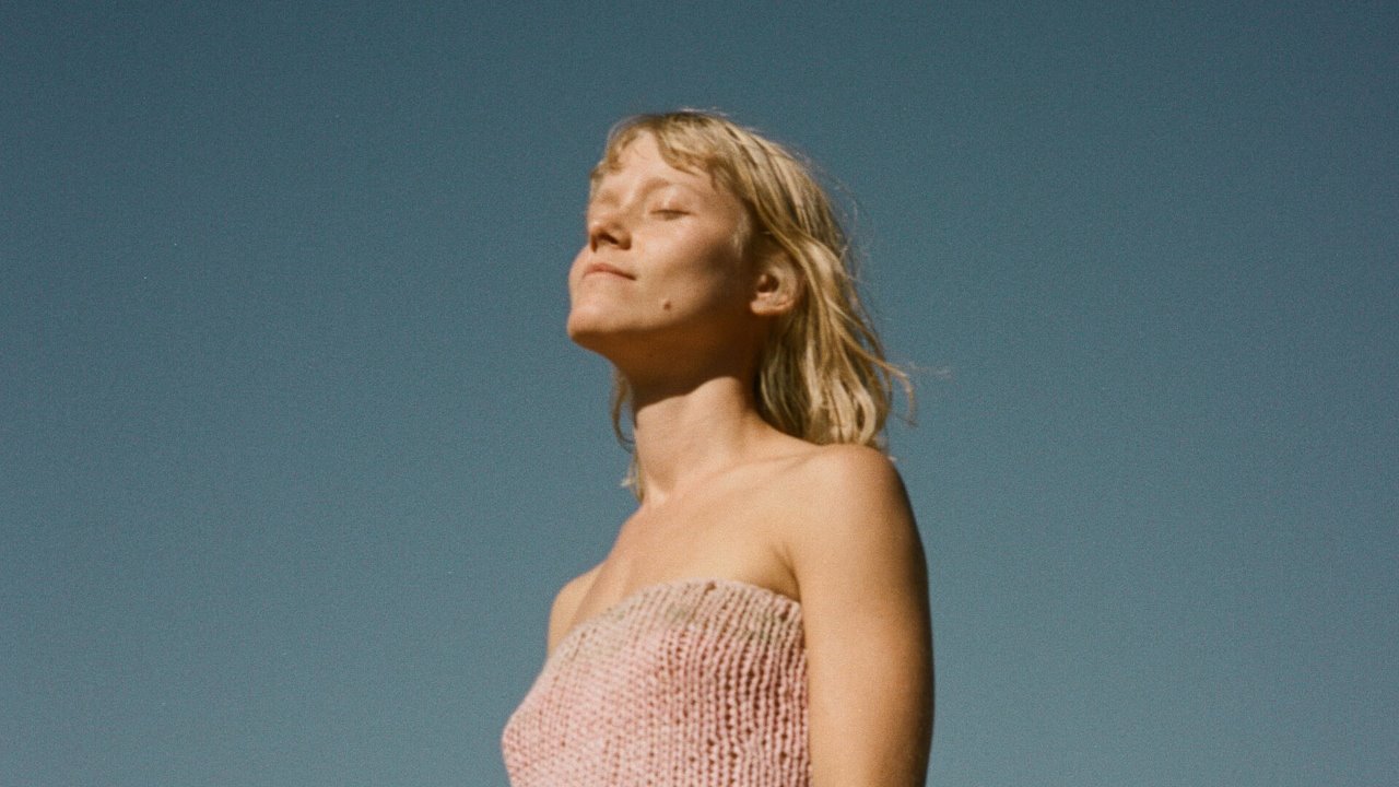 Alice Phoebe Lou — Photo
