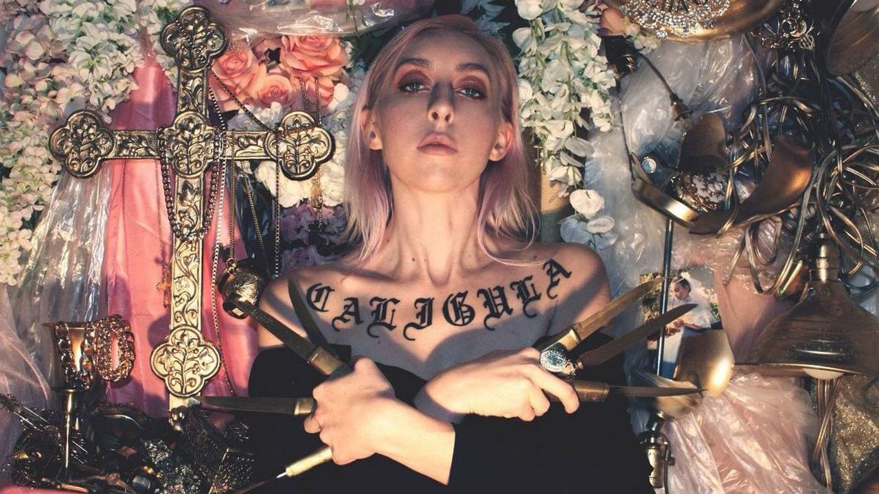 Lingua Ignota — Photo