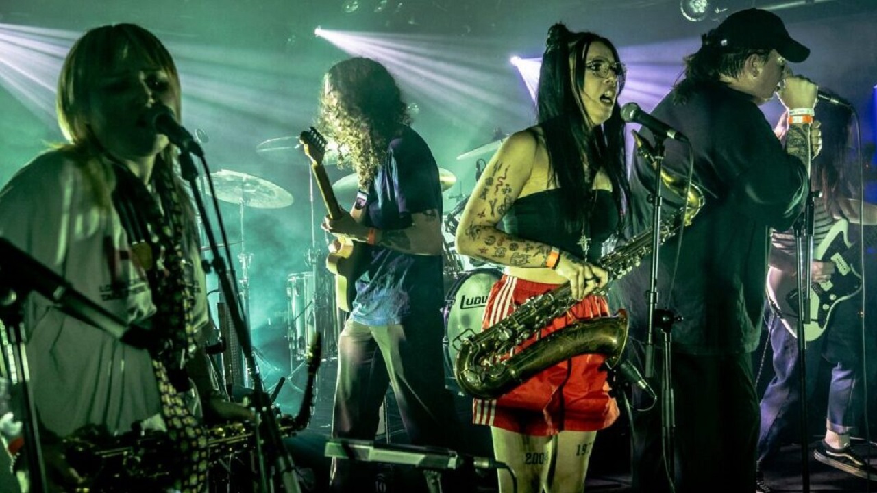 Knives — Photo · live_stage