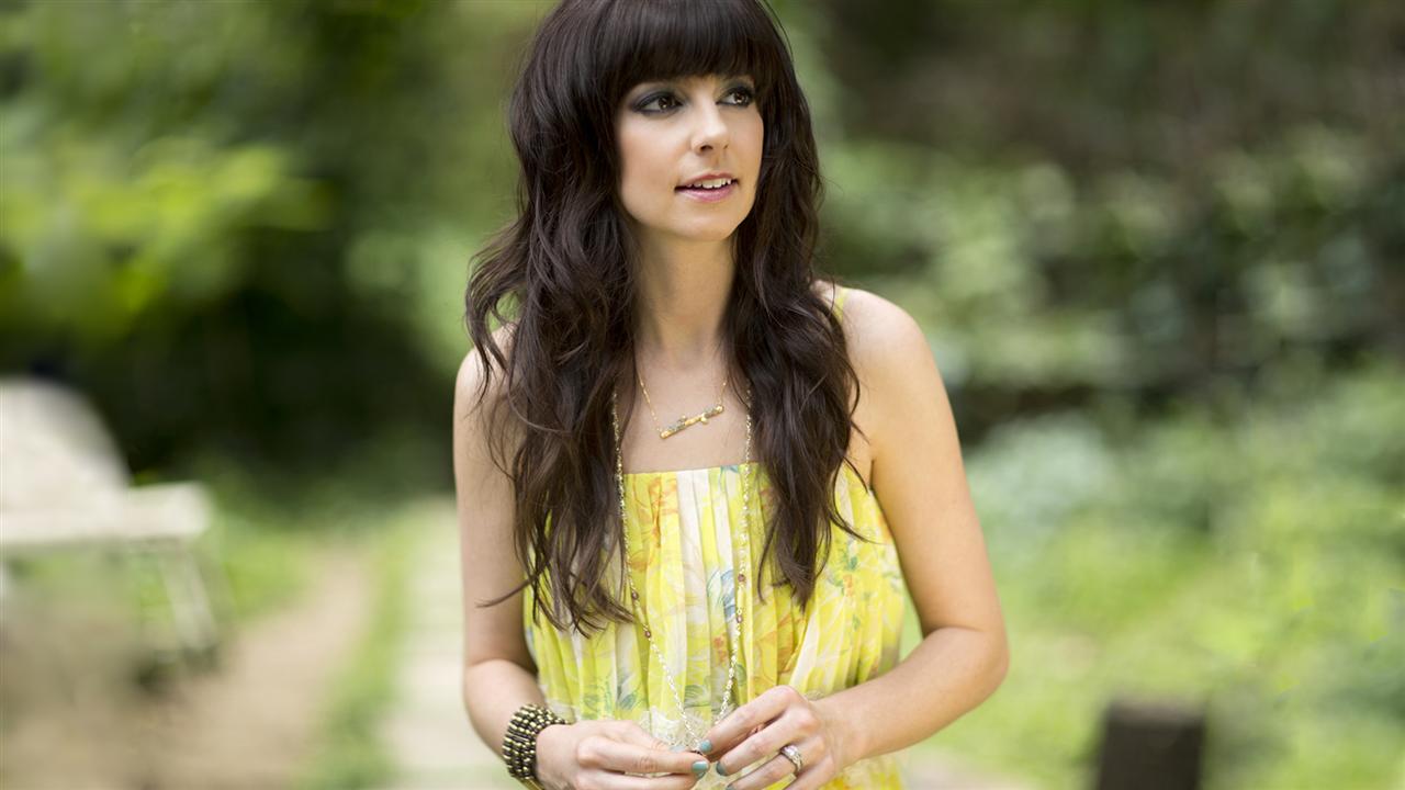 Meredith Andrews — Photo · promo