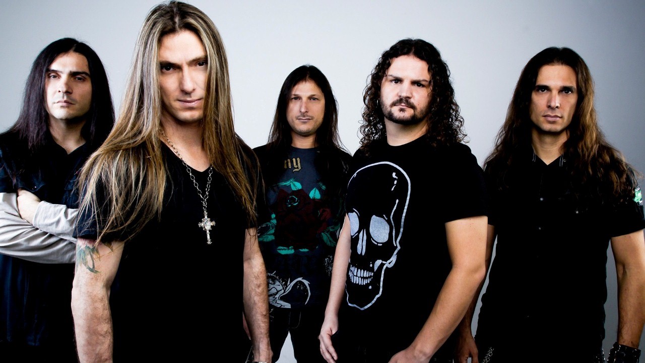 Angra — Photo