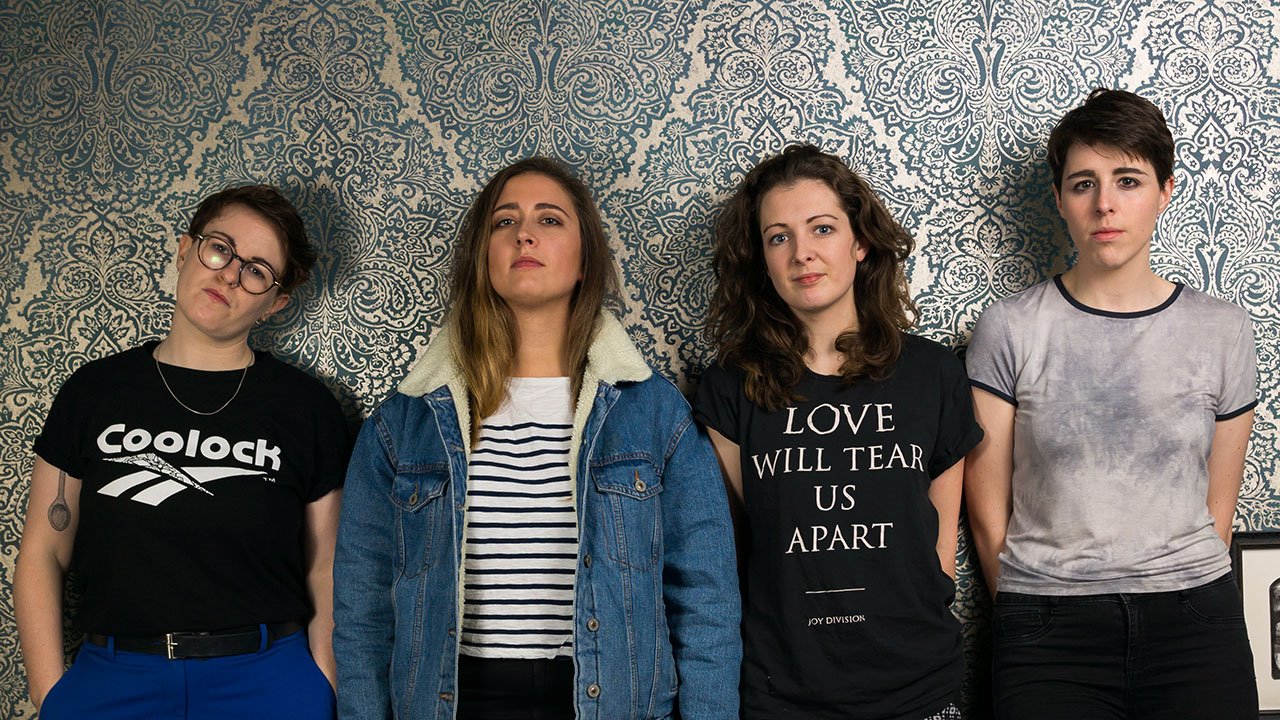 Pillow Queens — Photo