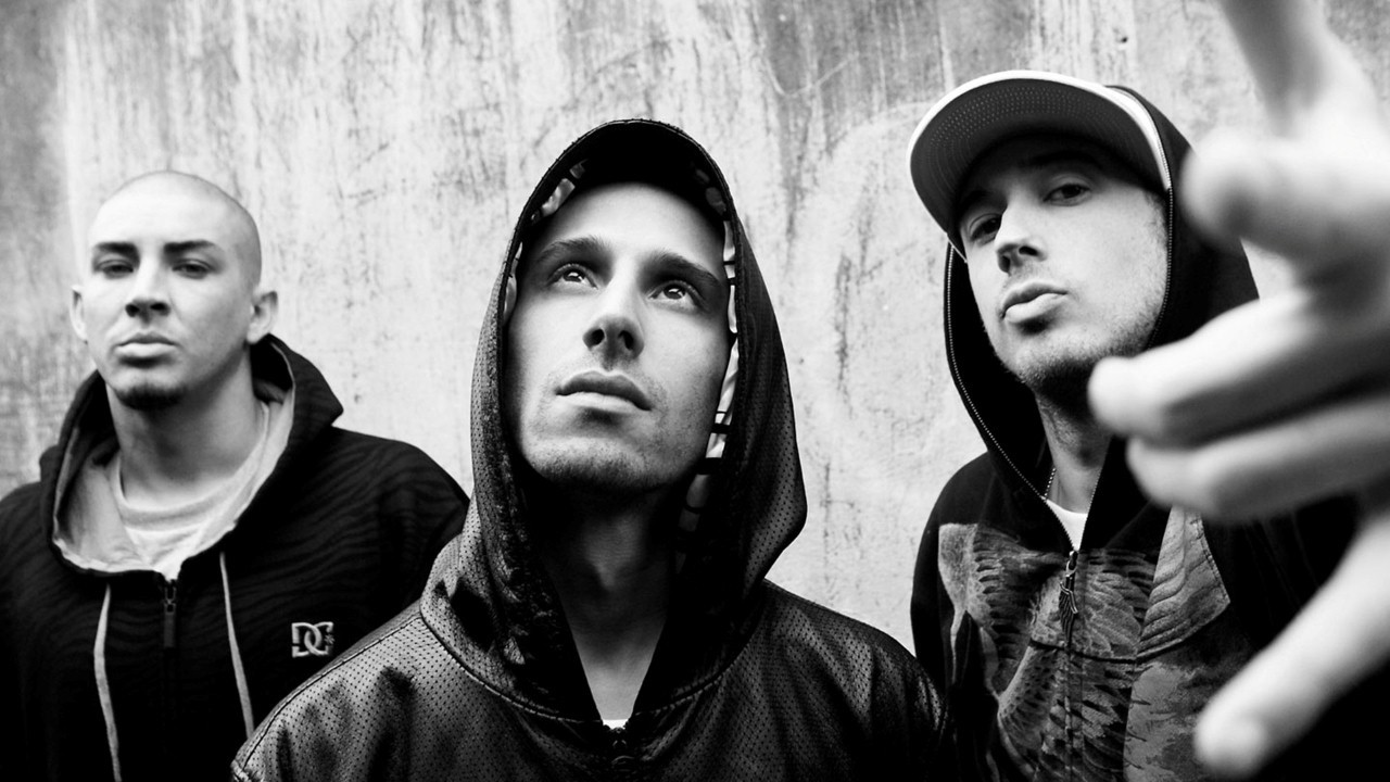 Bliss n Eso — Photo