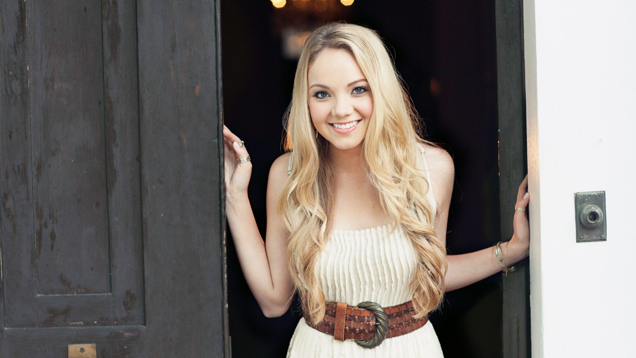 Danielle Bradbery — Photo