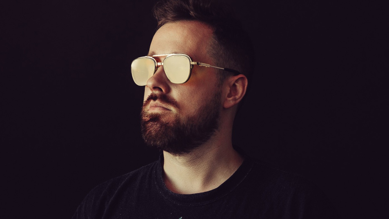 Gammer — Photo