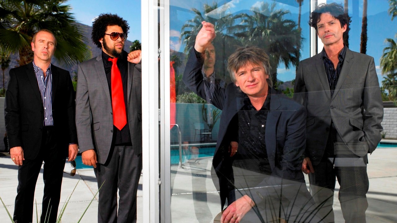 Header Banner Crowded House