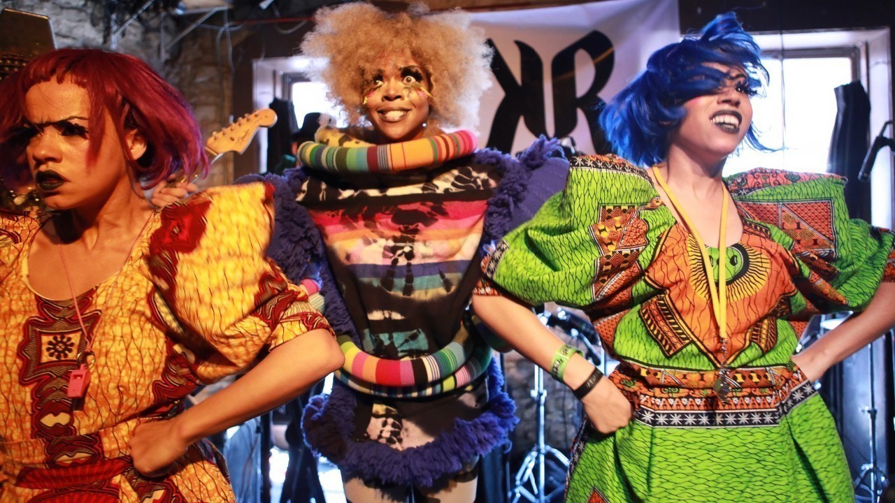 Ebony Bones! — Photo