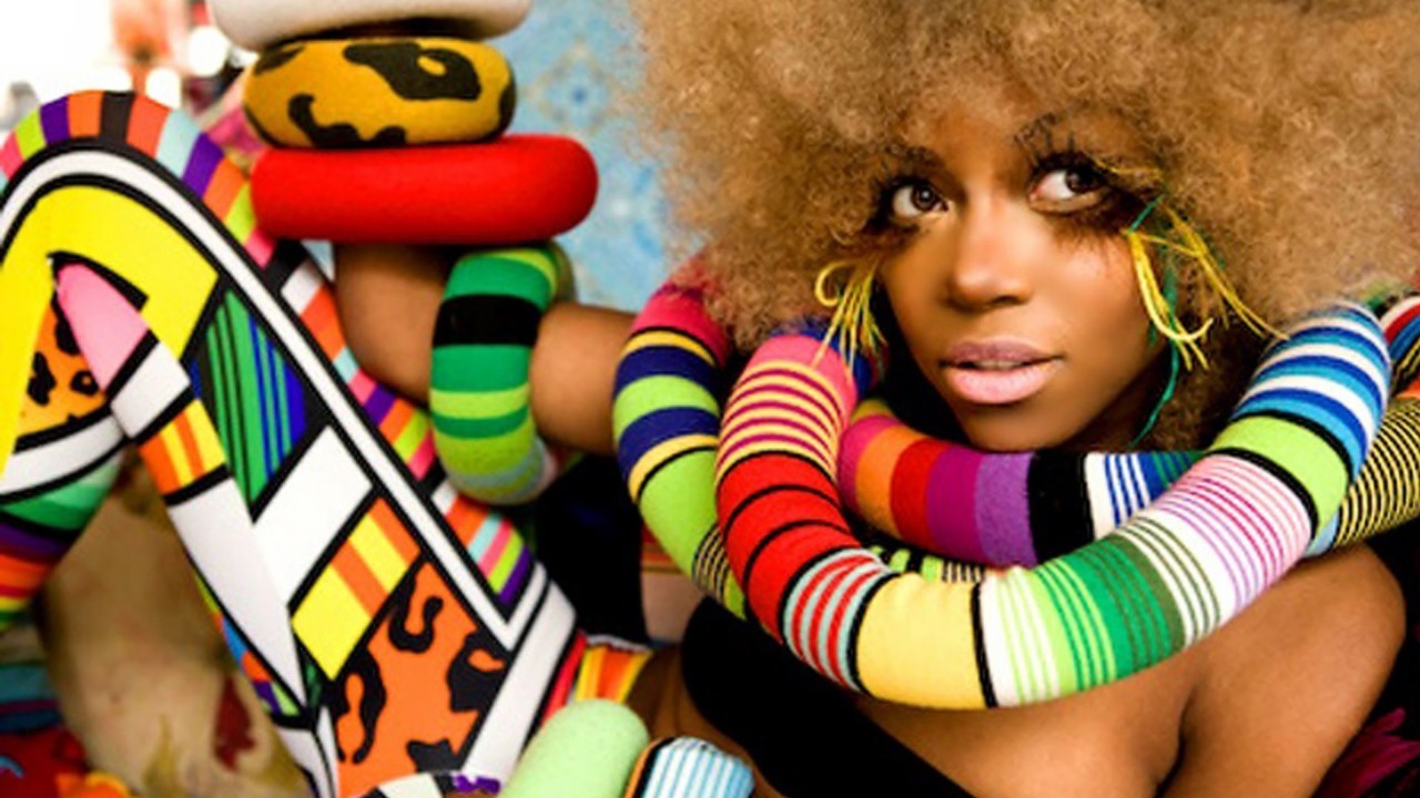 Ebony Bones! — Photo