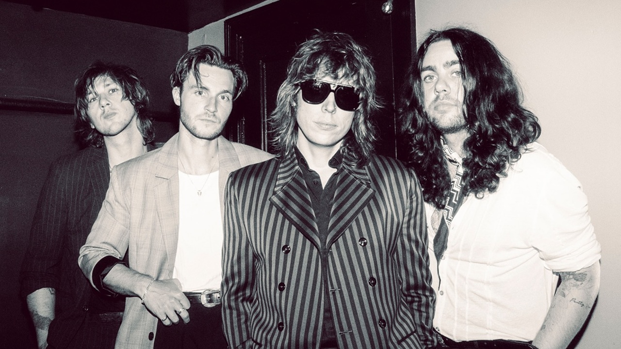 Header Banner The Struts