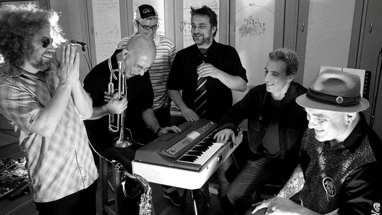 Los Fabulosos Cadillacs — Photo
