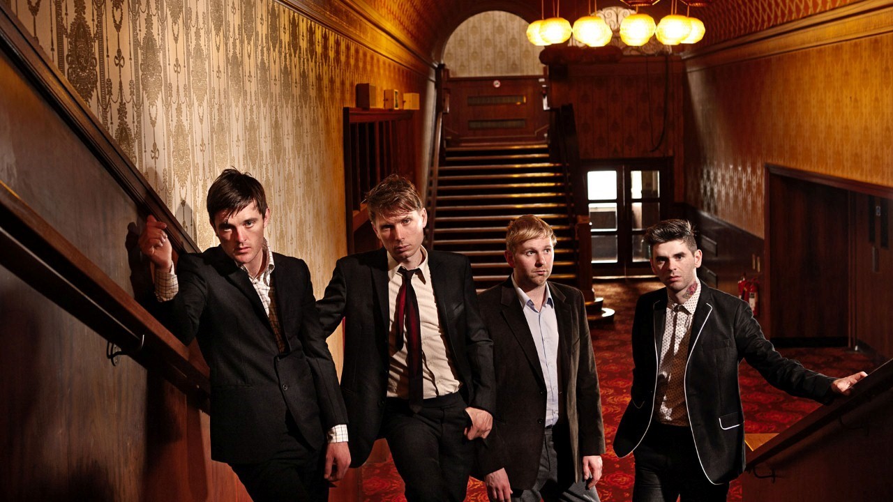 Ikon Post-Punk Revival Skotlandia Franz Ferdinand: Analisis Sinkopasi Riff 'The Dark Of The Matinée' dan 'Curious'