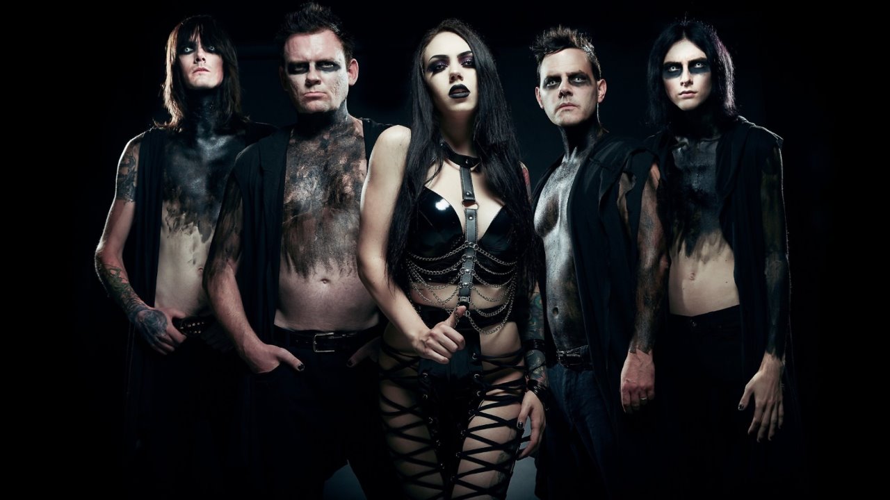 Living Dead Girl — Photo · promo