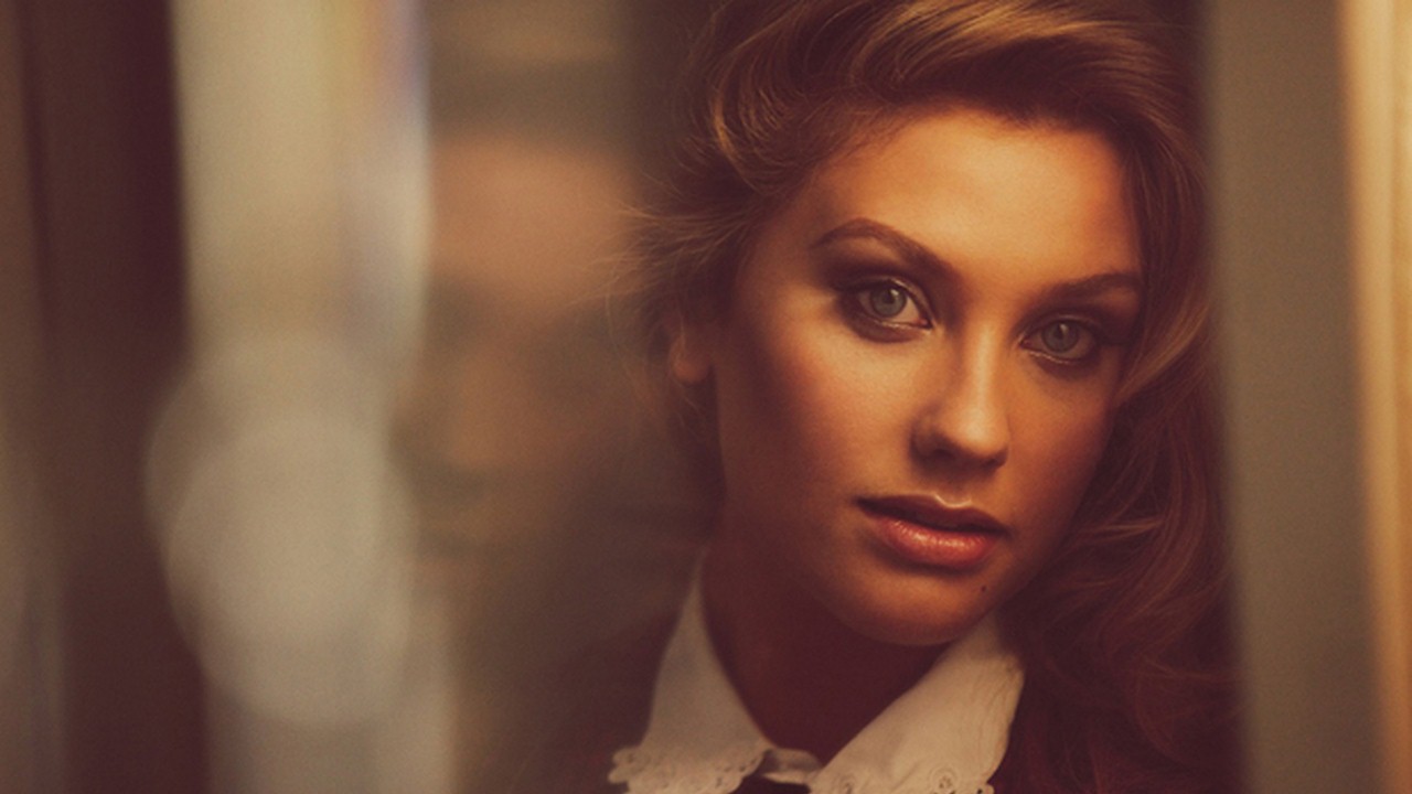 Header Banner Ella Henderson