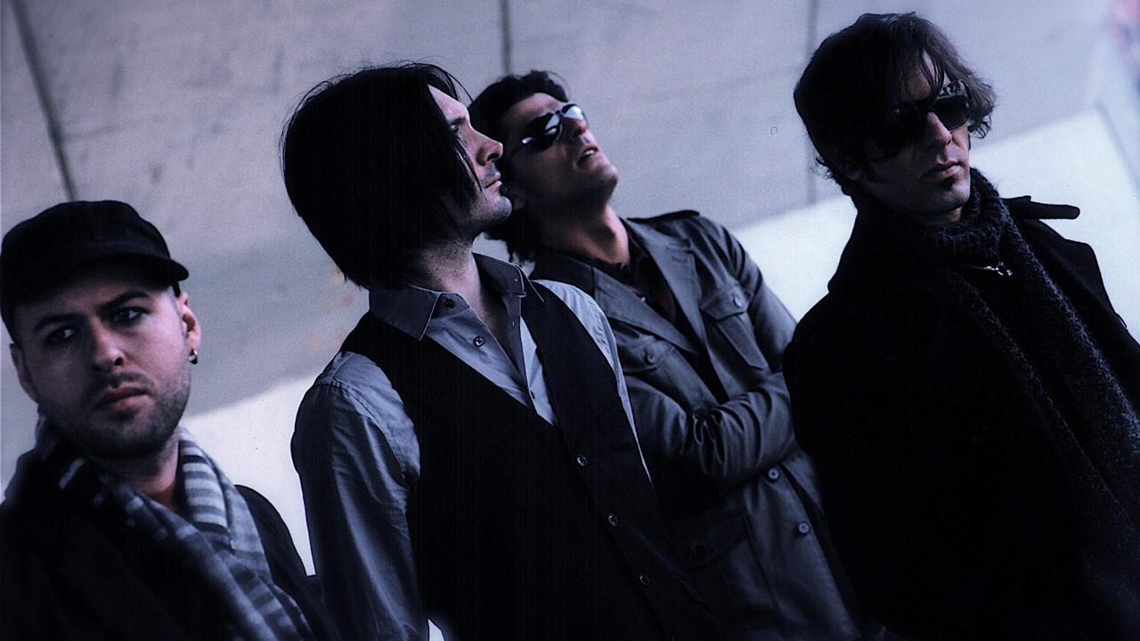 Hurt — Photo