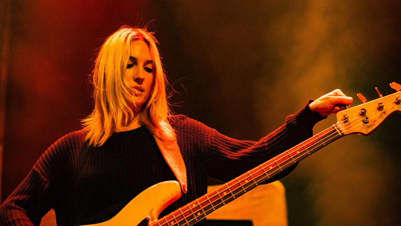Ali Barter — Photo