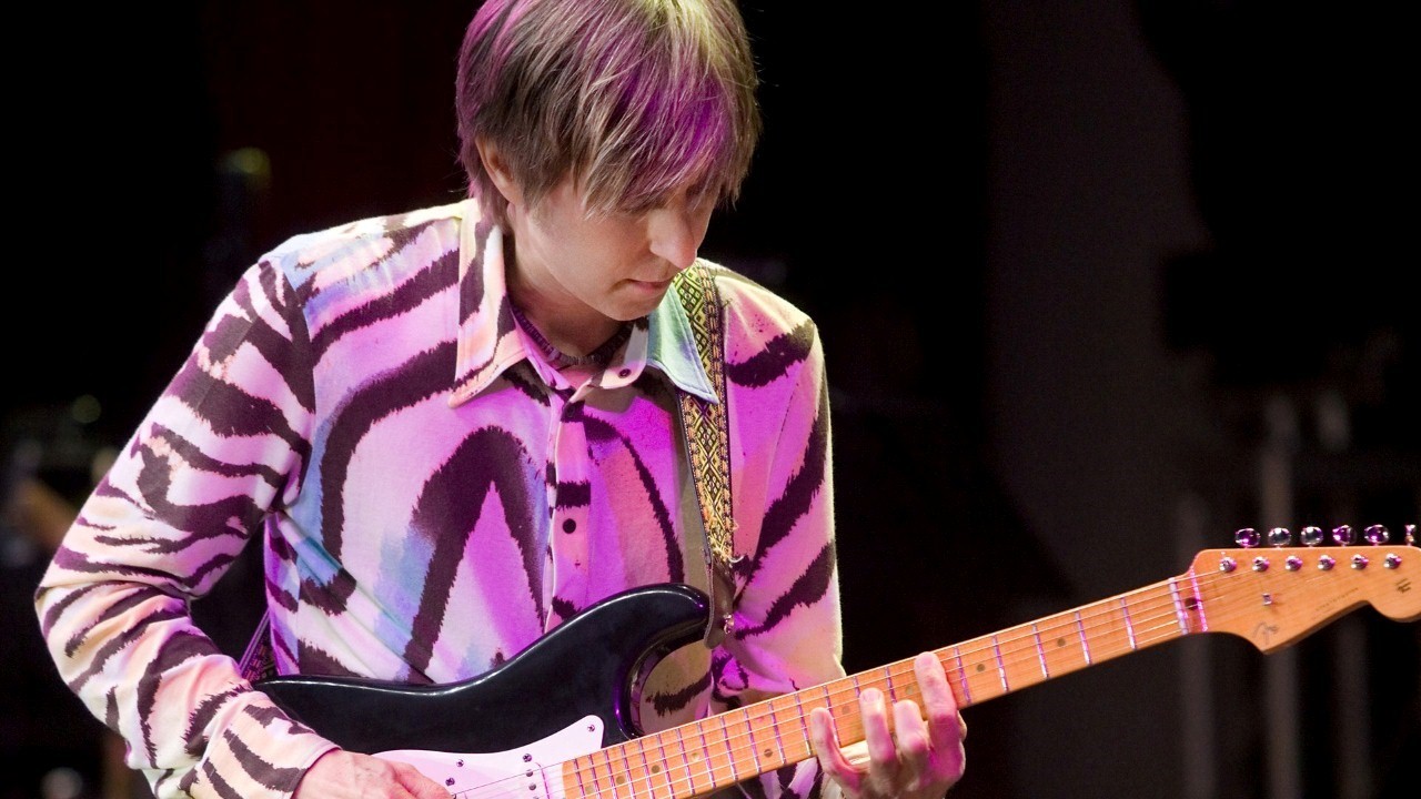 Eric Johnson — Photo