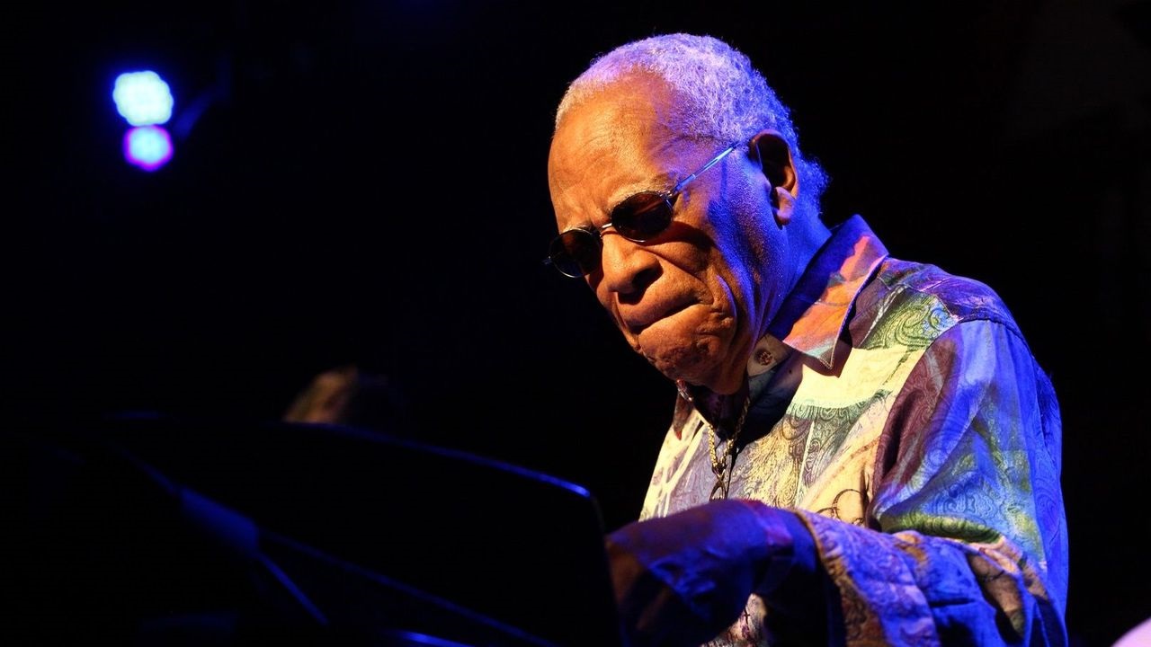 Lonnie Liston Smith — Photo