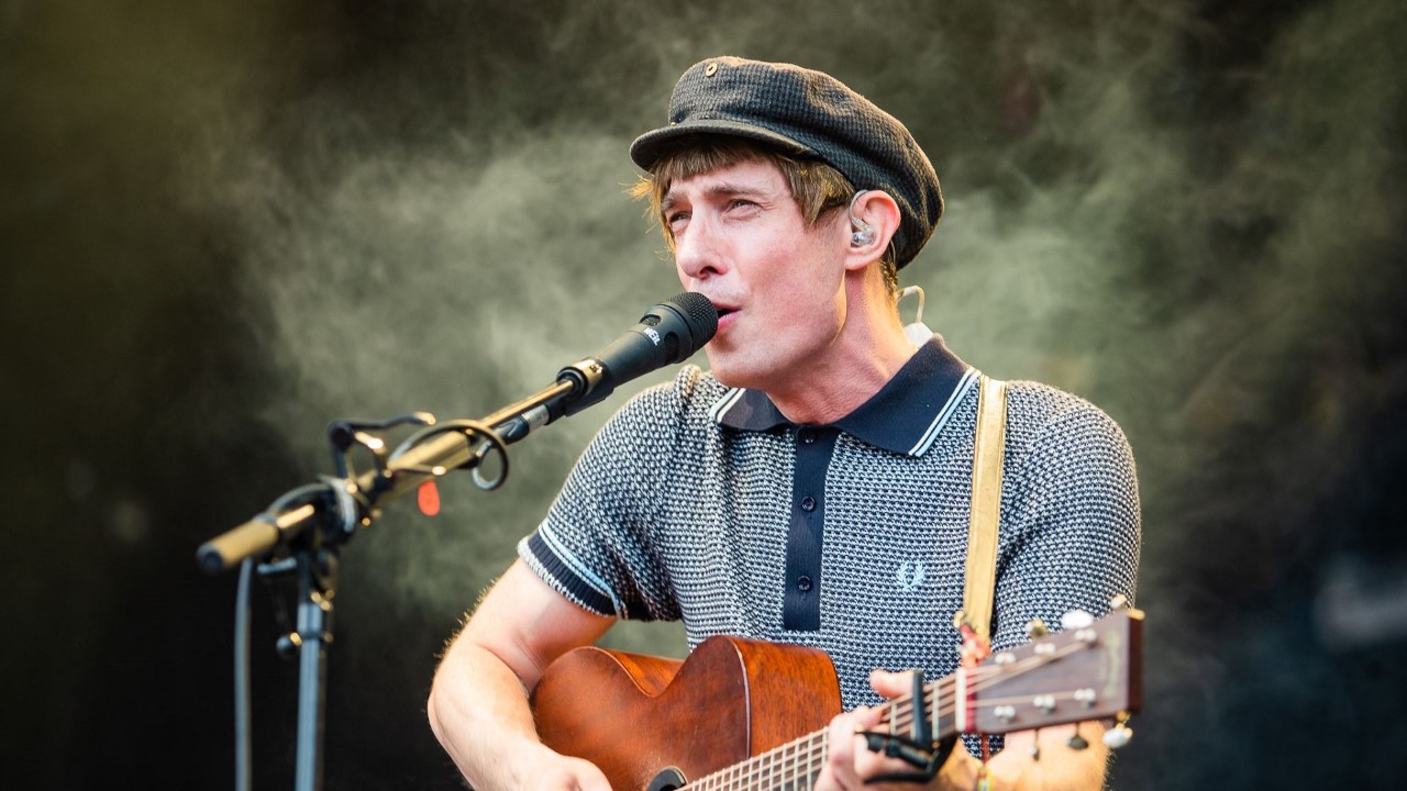 Header Banner Gerry Cinnamon