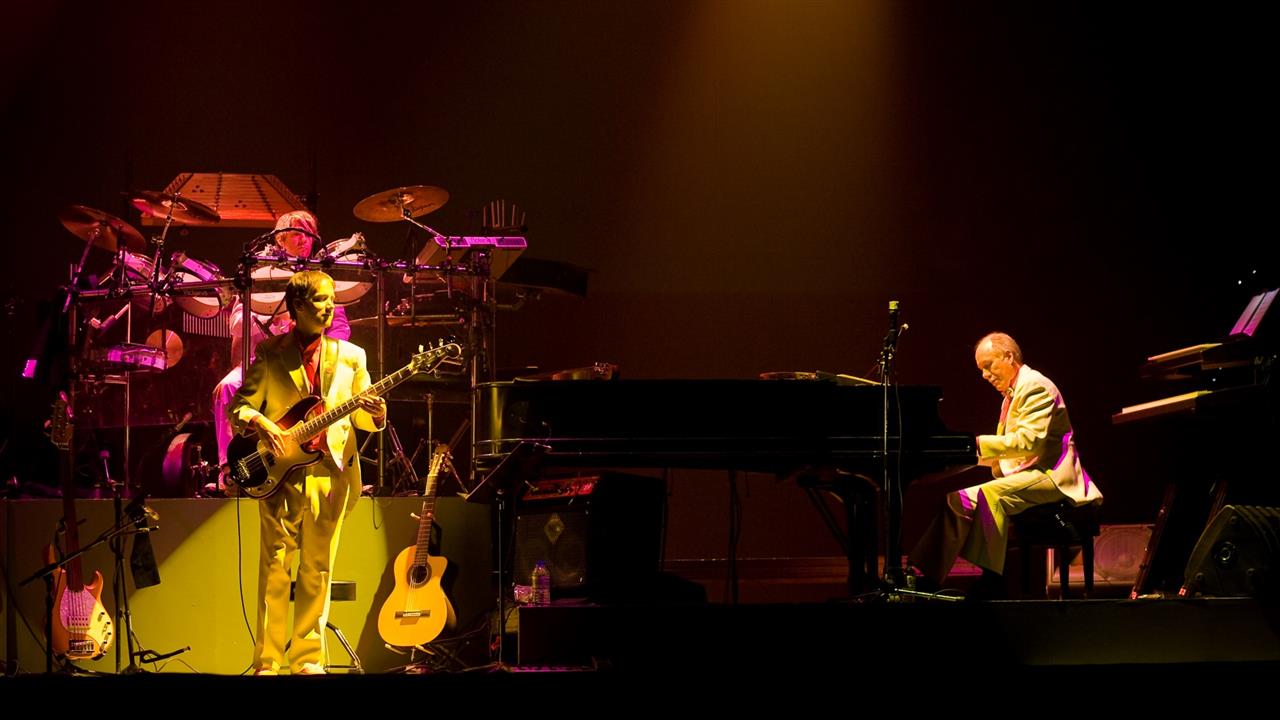 Mannheim Steamroller — Photo
