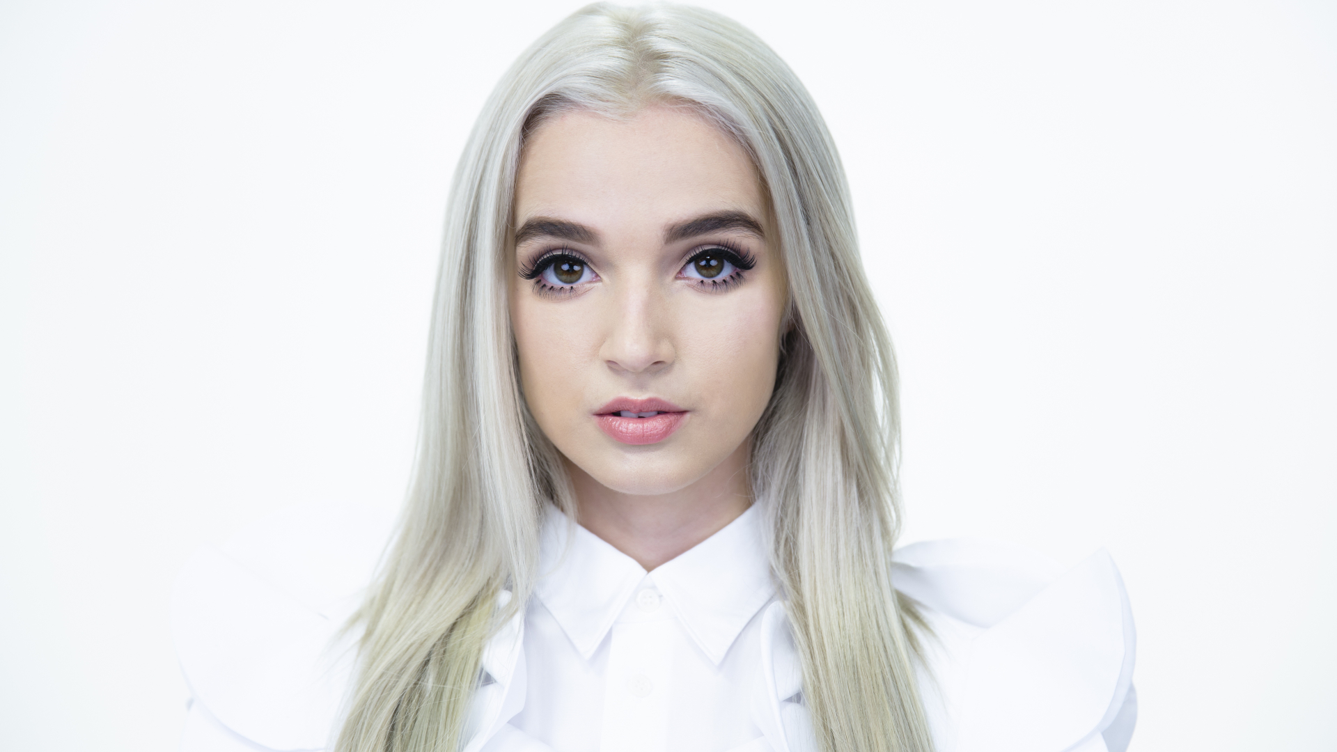 Poppy — Photo