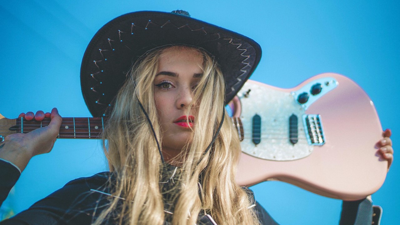 Header Banner Sophia Scott