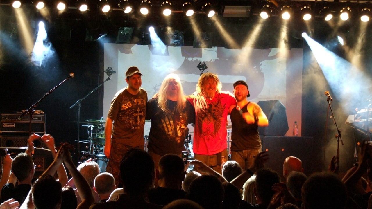 Pendragon — Photo