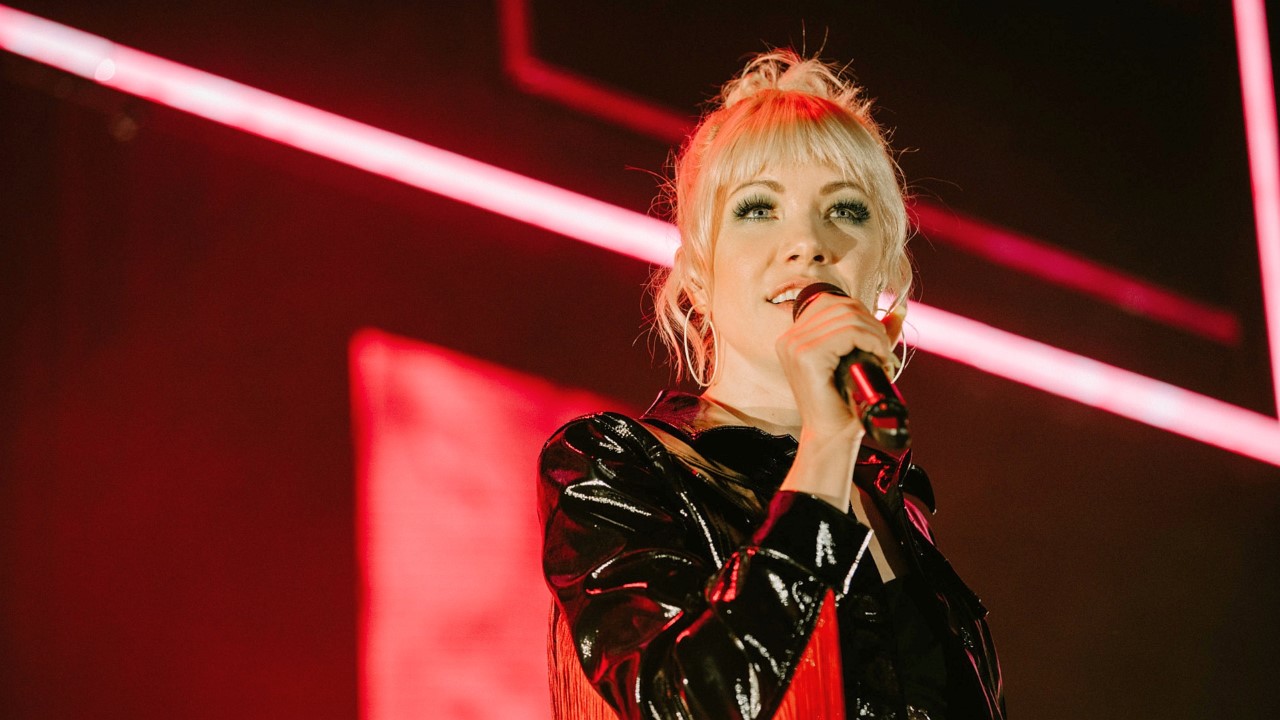 Header Banner Carly Rae Jepsen