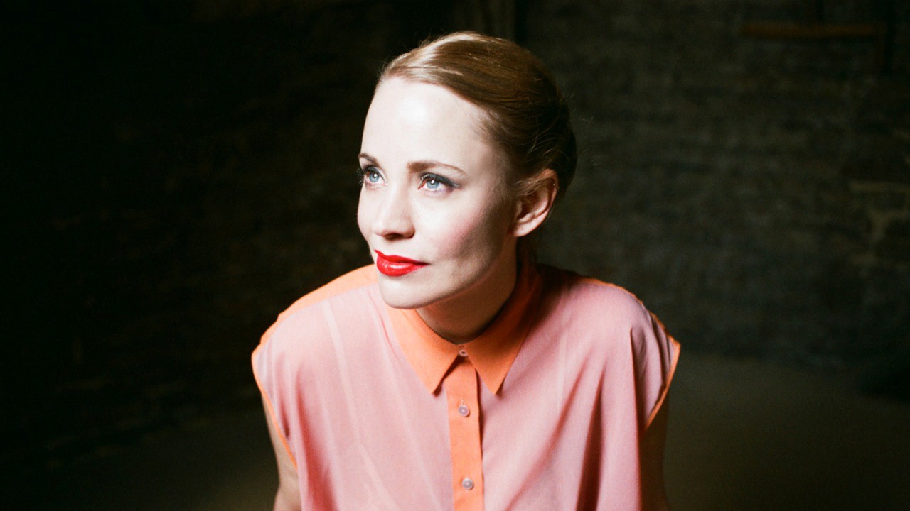Annie — Photo