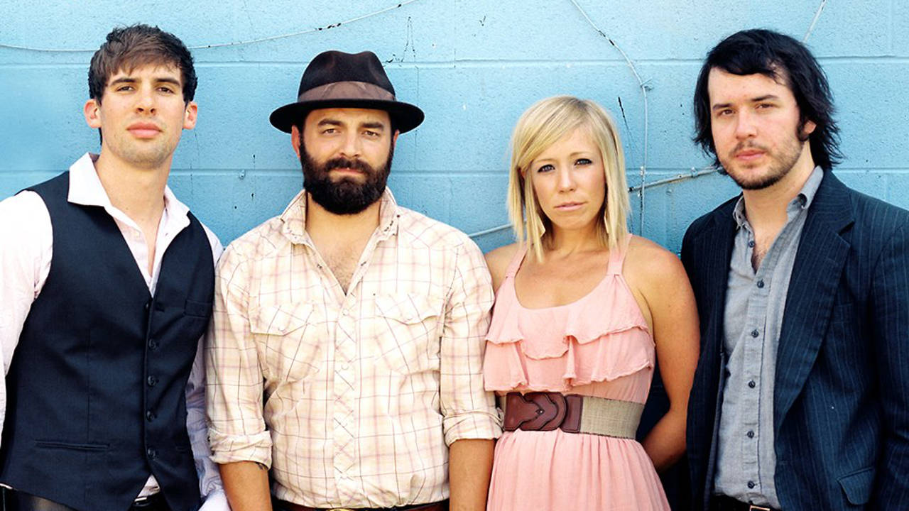 Drew Holcomb & the Neighbors
