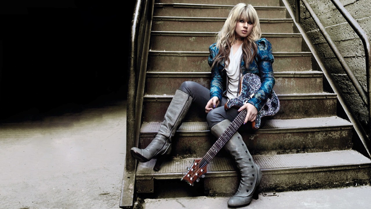 Orianthi — Photo