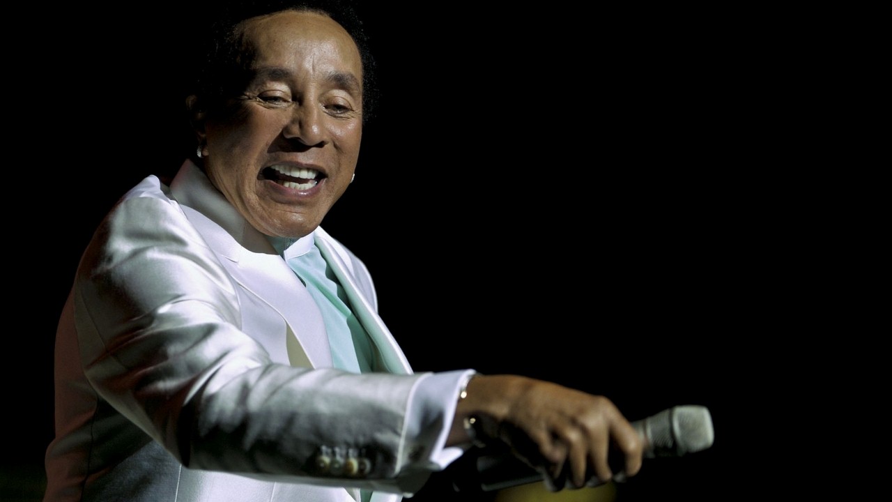 Smokey Robinson — Photo