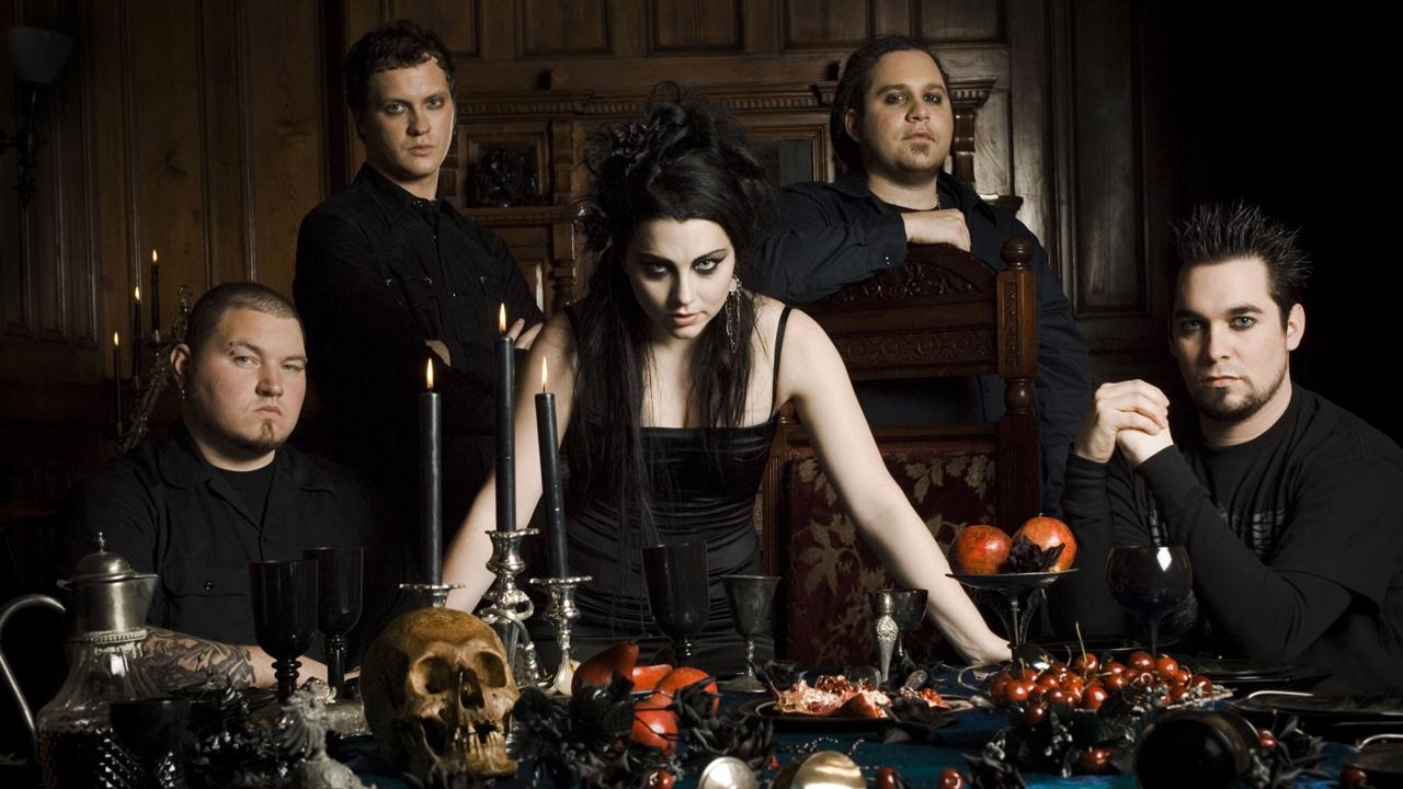 Evanescence — Photo