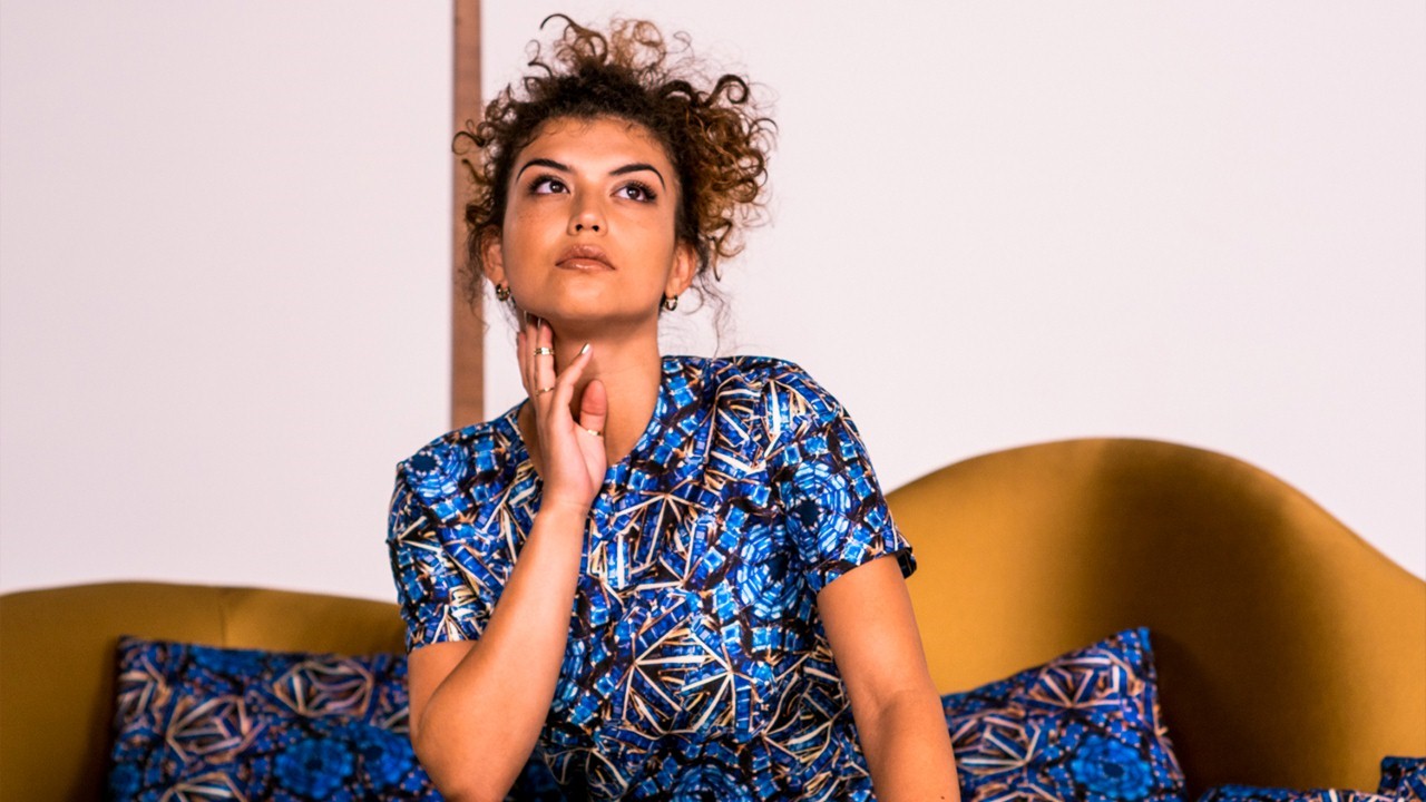 Karen Harding — Photo