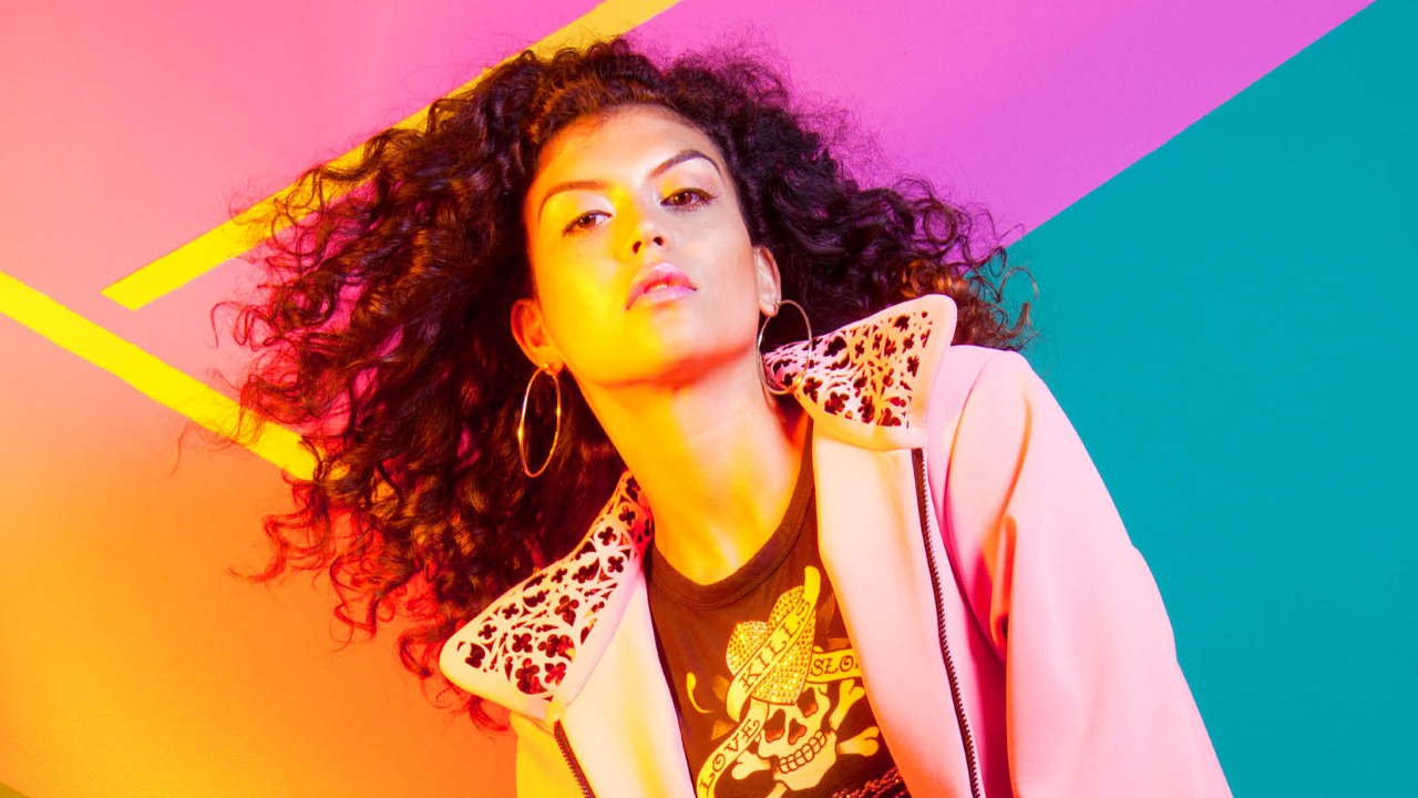 Karen Harding — Photo