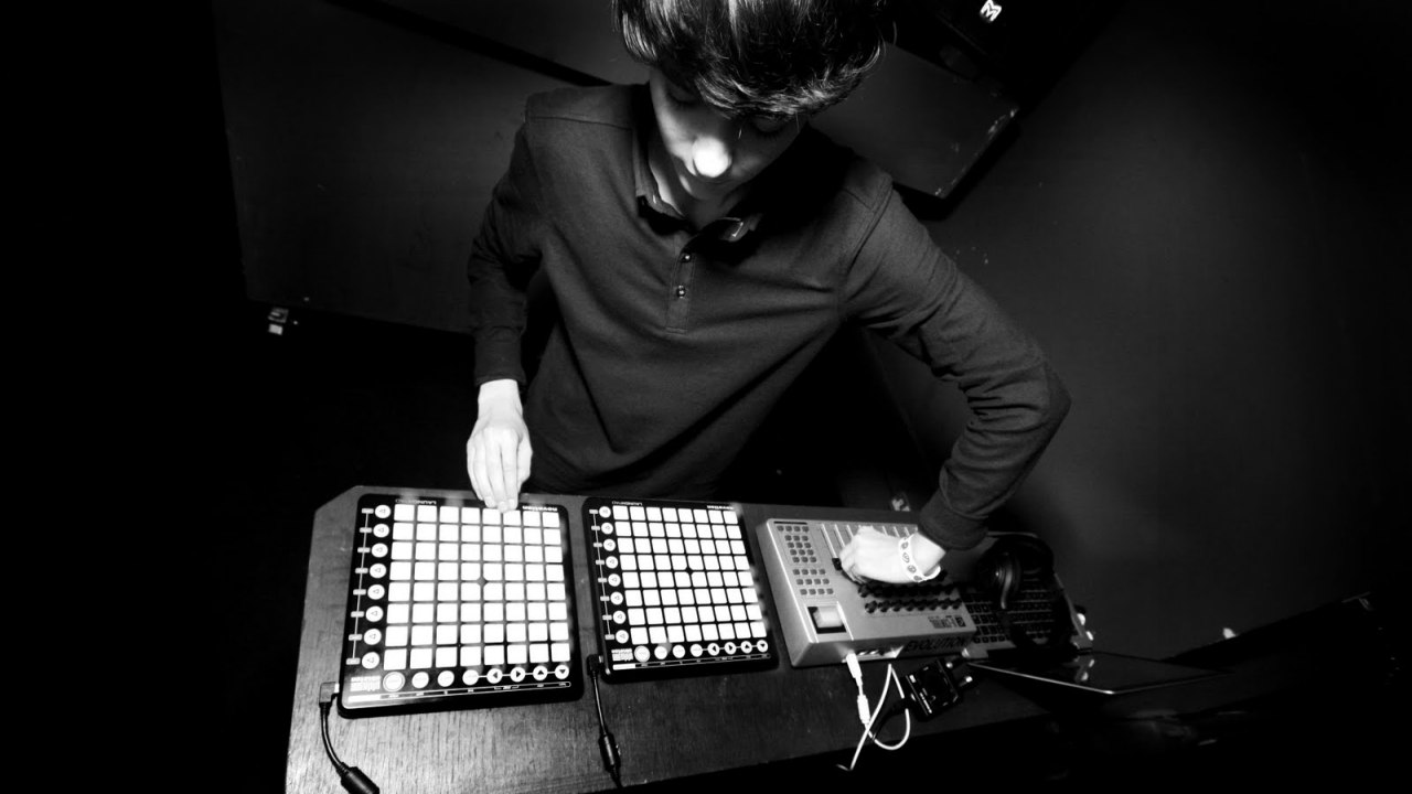 Madeon — Photo · studio