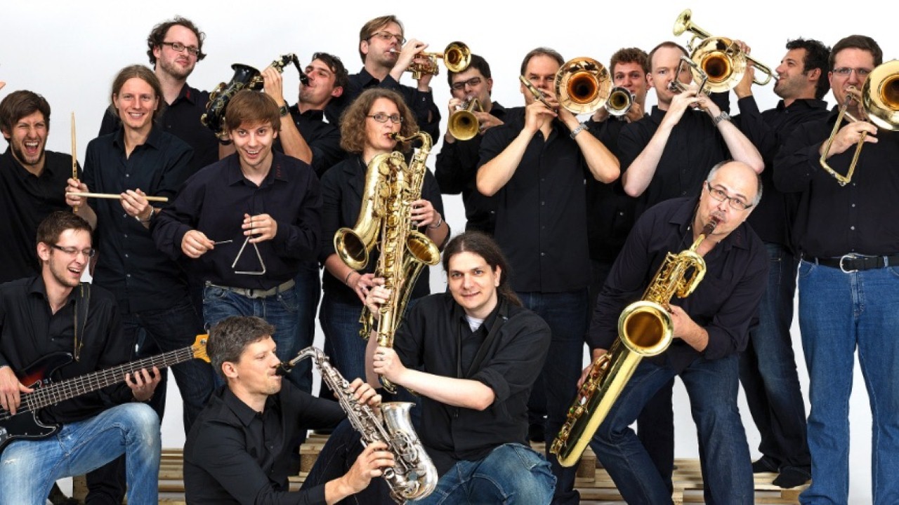Gordon Goodwin’s Big Phat Band — Photo