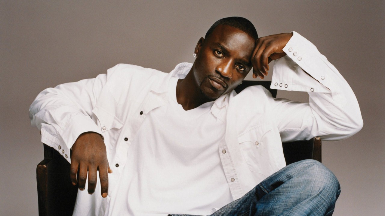 Header Banner Akon