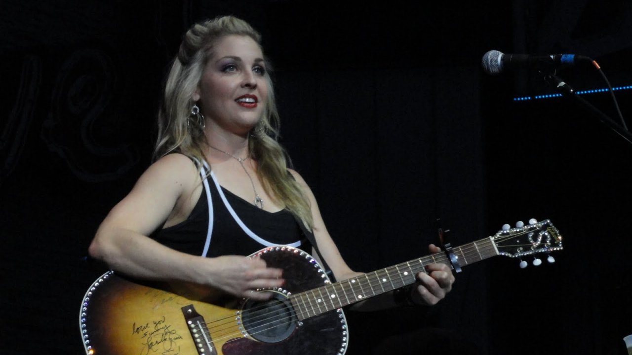 Sunny Sweeney