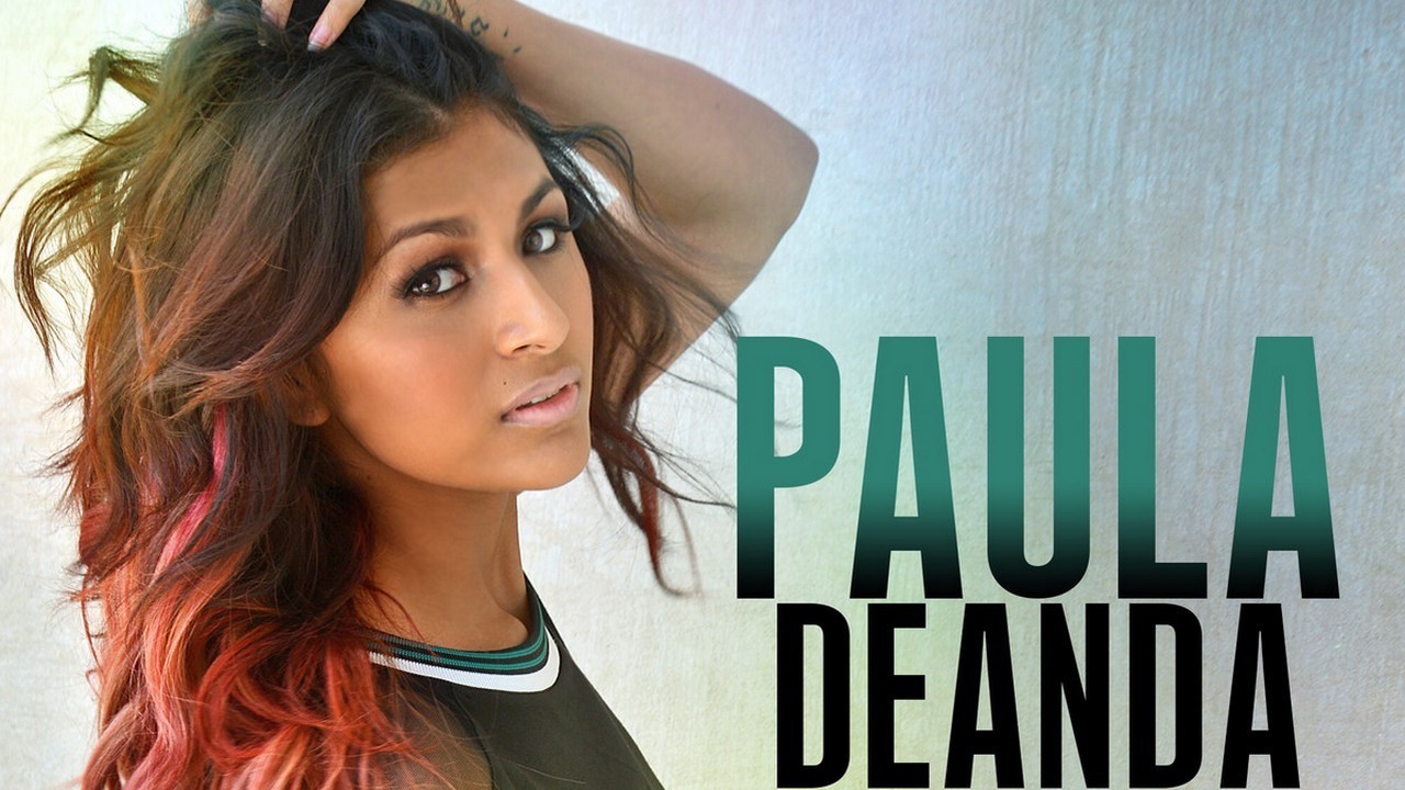 Paula DeAnda — Photo