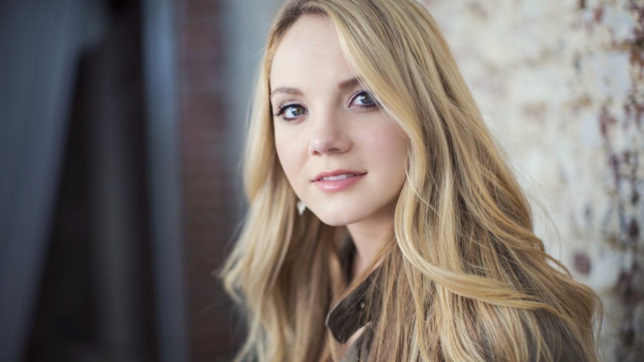 Danielle Bradbery — Photo