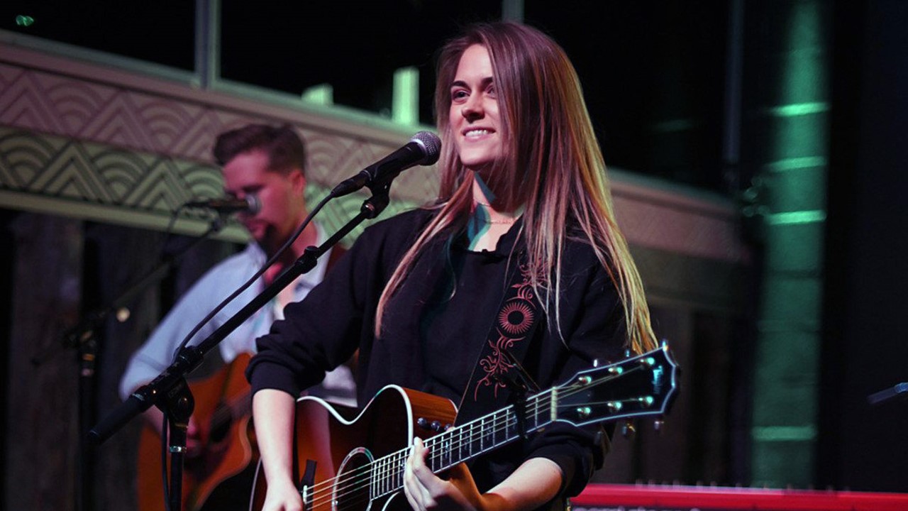 Header Banner Alana Springsteen