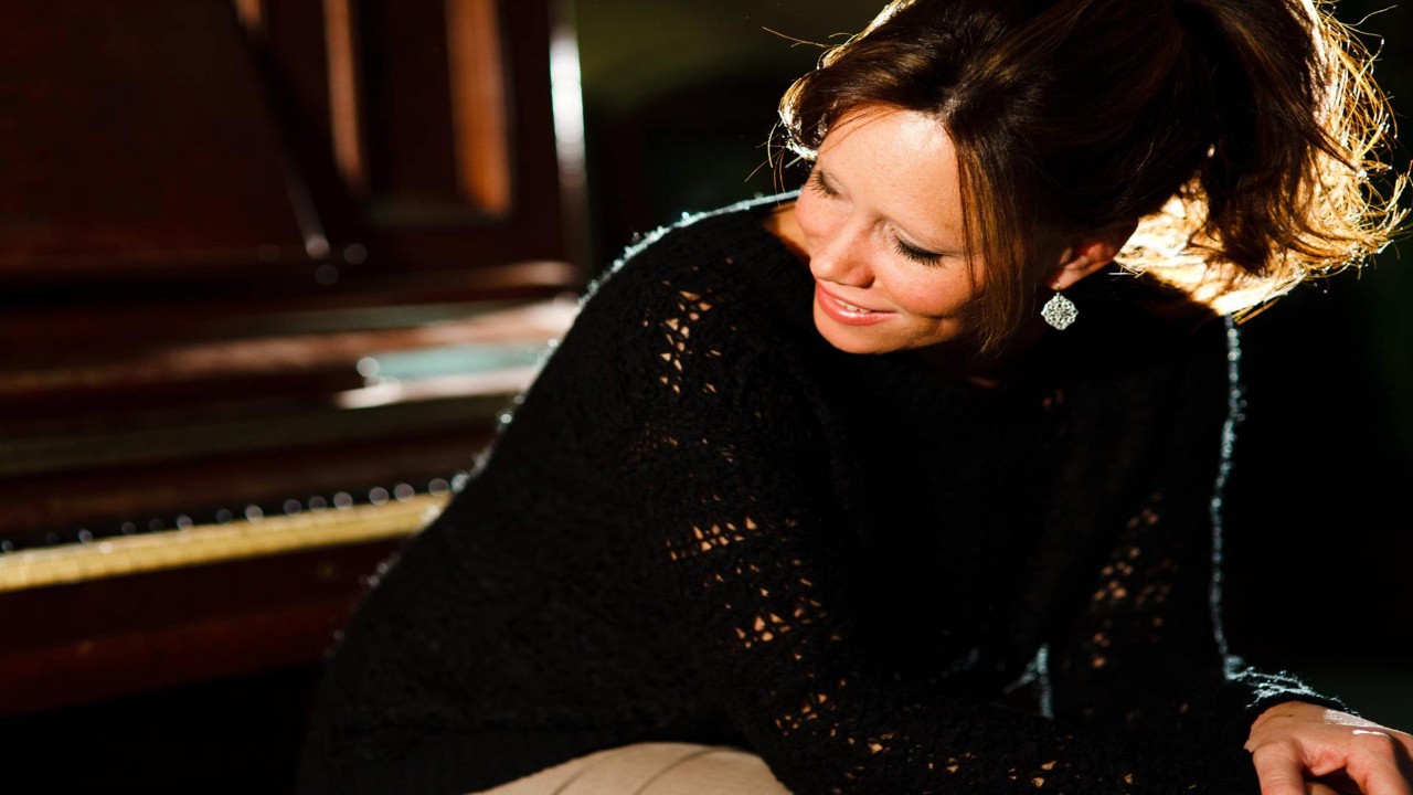 Header Banner Sara Groves