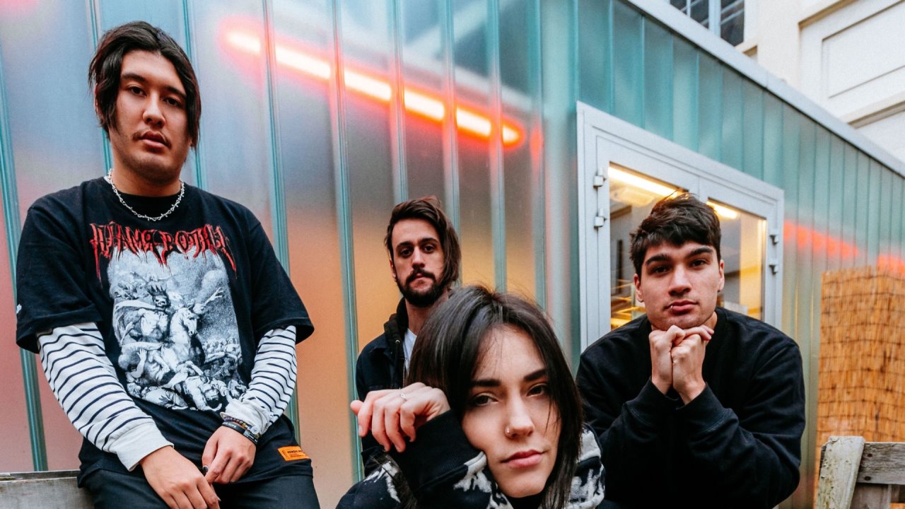 Stand Atlantic — Photo